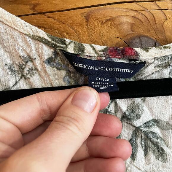 American Eagle Floral Baby Doll Top Size Small - Picture 3 of 4